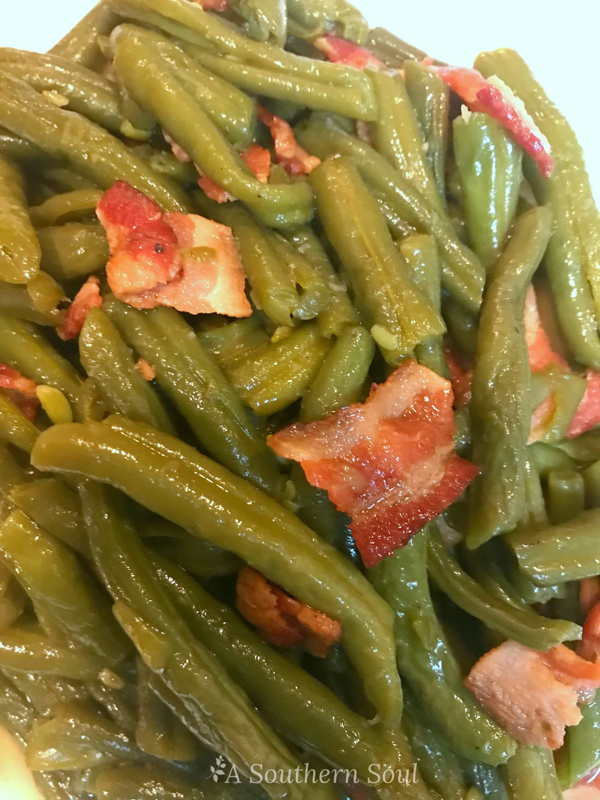 Southern Style Green Beans with Bacon and Buttery Breadcrumbs