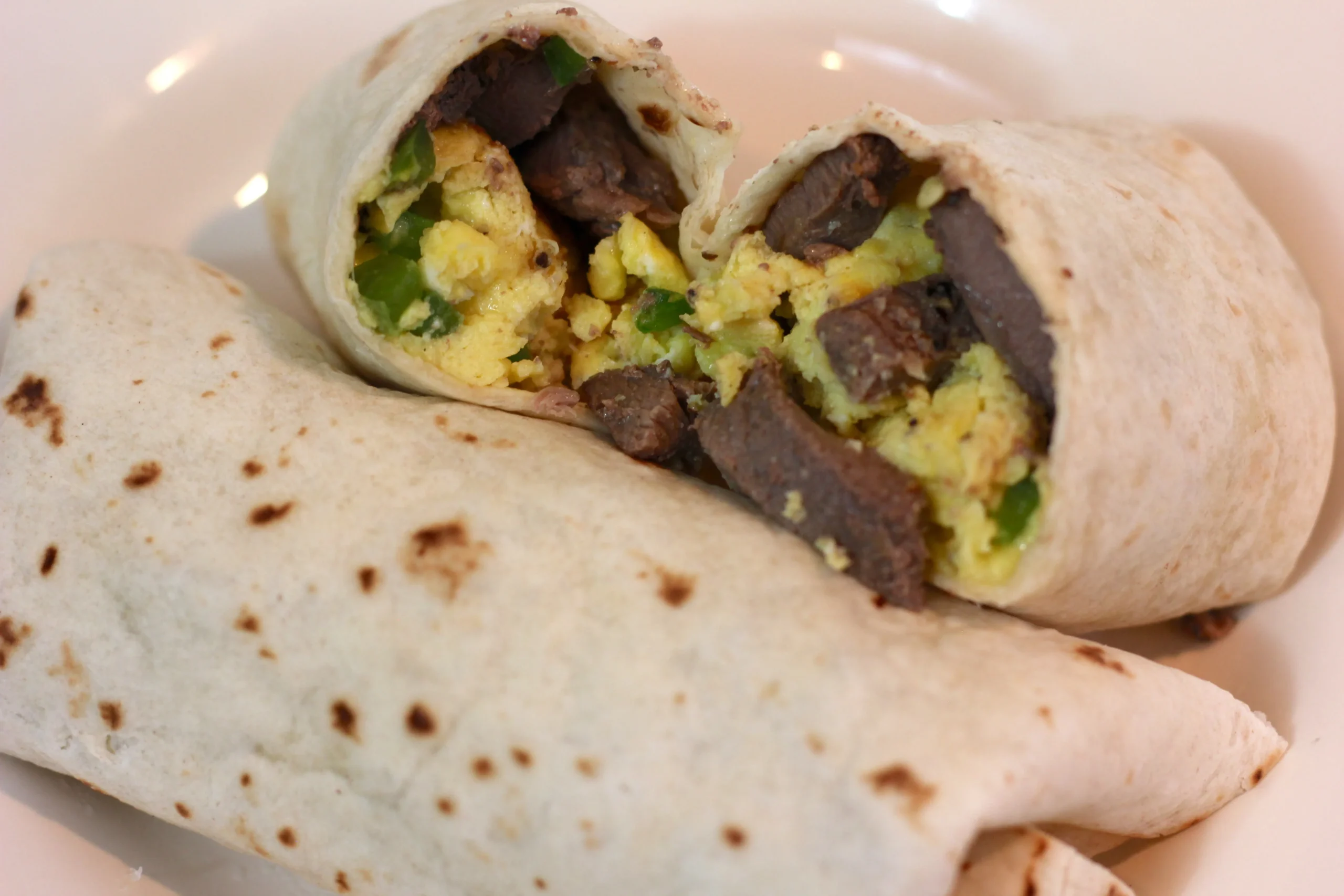 Southwest Steak and Egg Breakfast Burritos