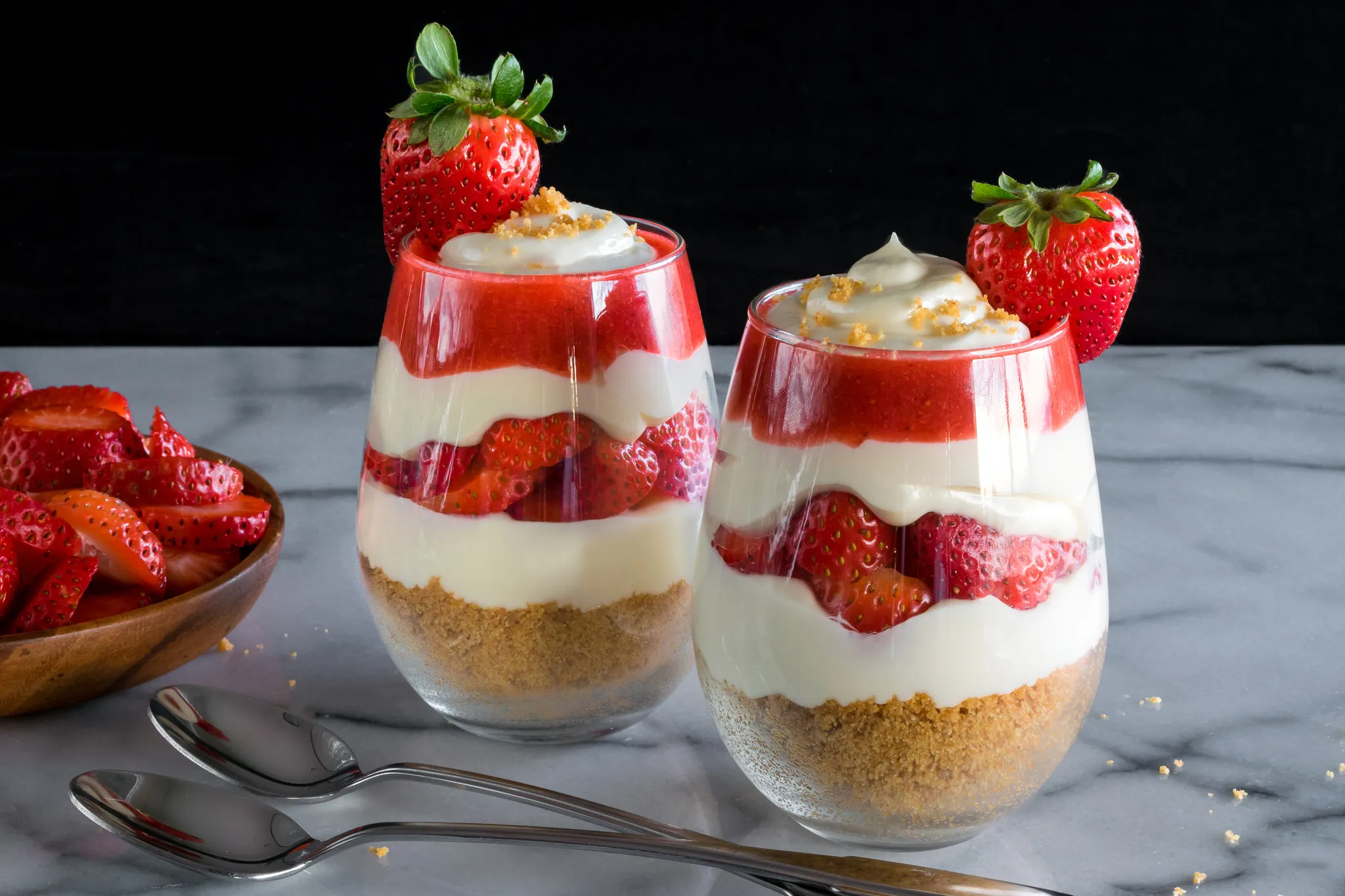 Strawberry Cheesecake Parfaits