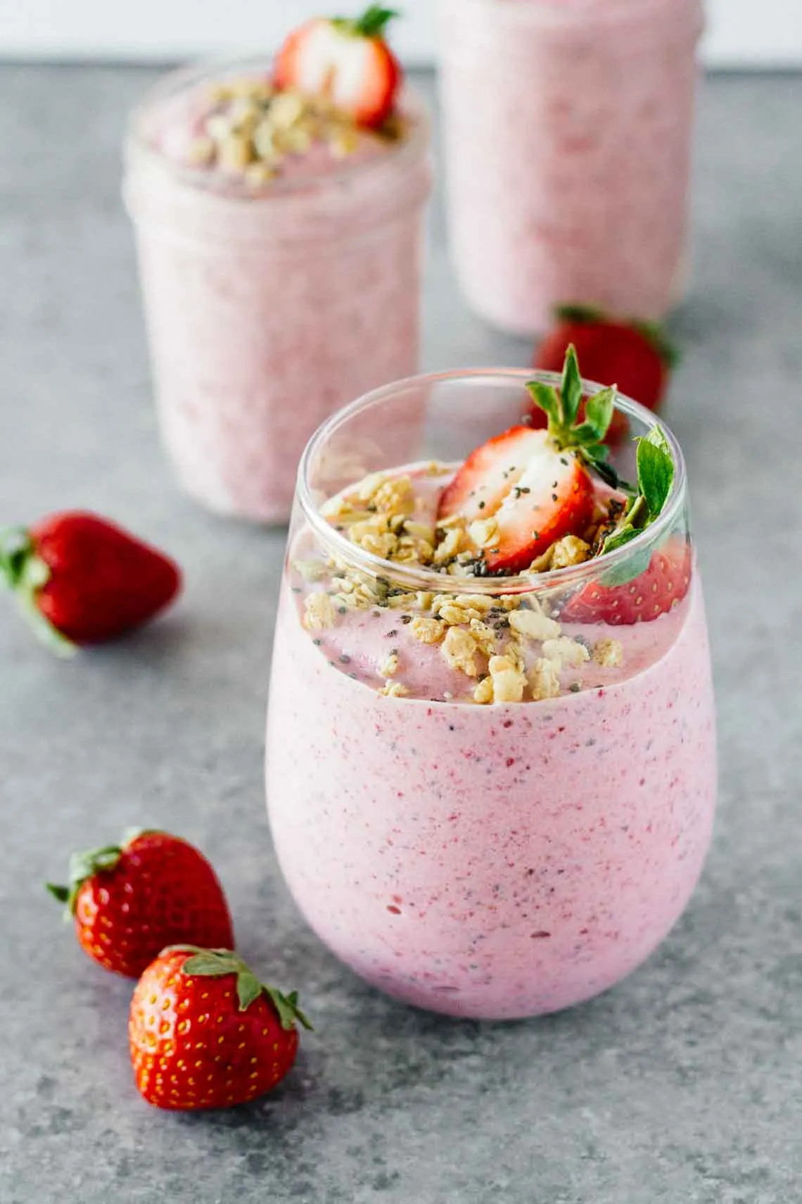 Strawberry Chocolate Chia Smoothie