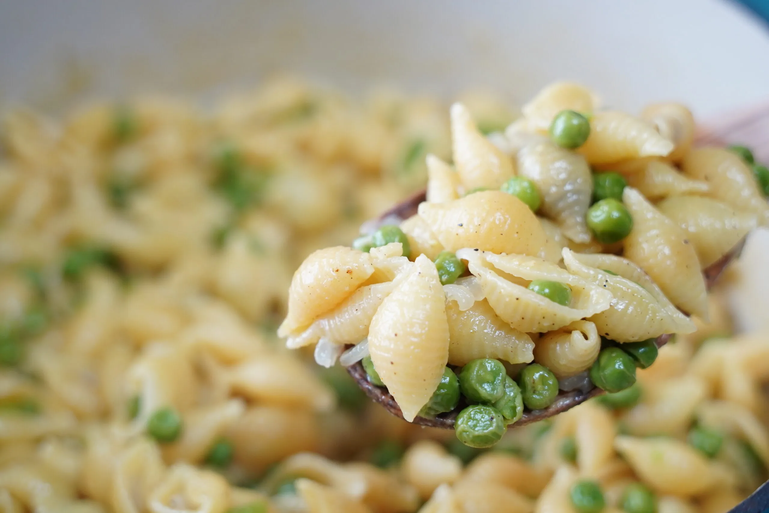 Super Easy One Pot Pasta with Peas