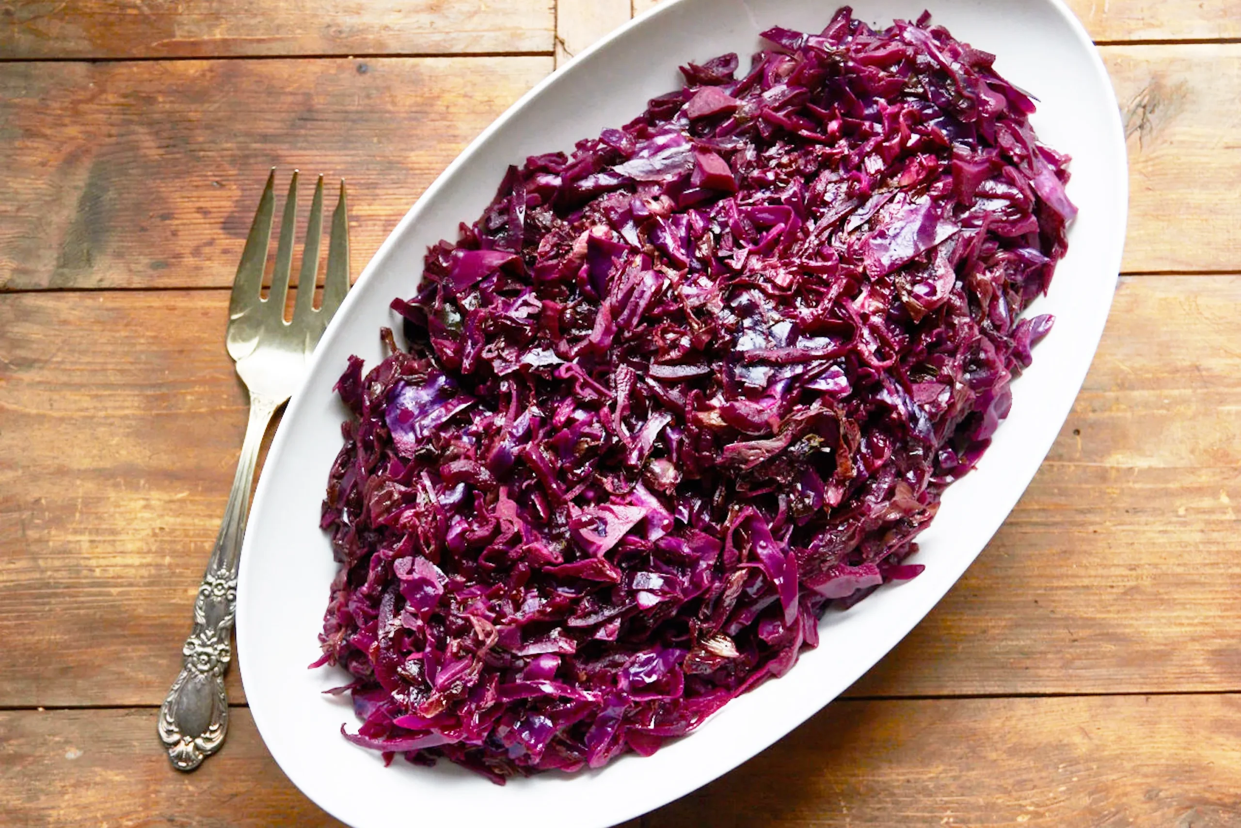 Sweet and Spicy Braised Cabbage