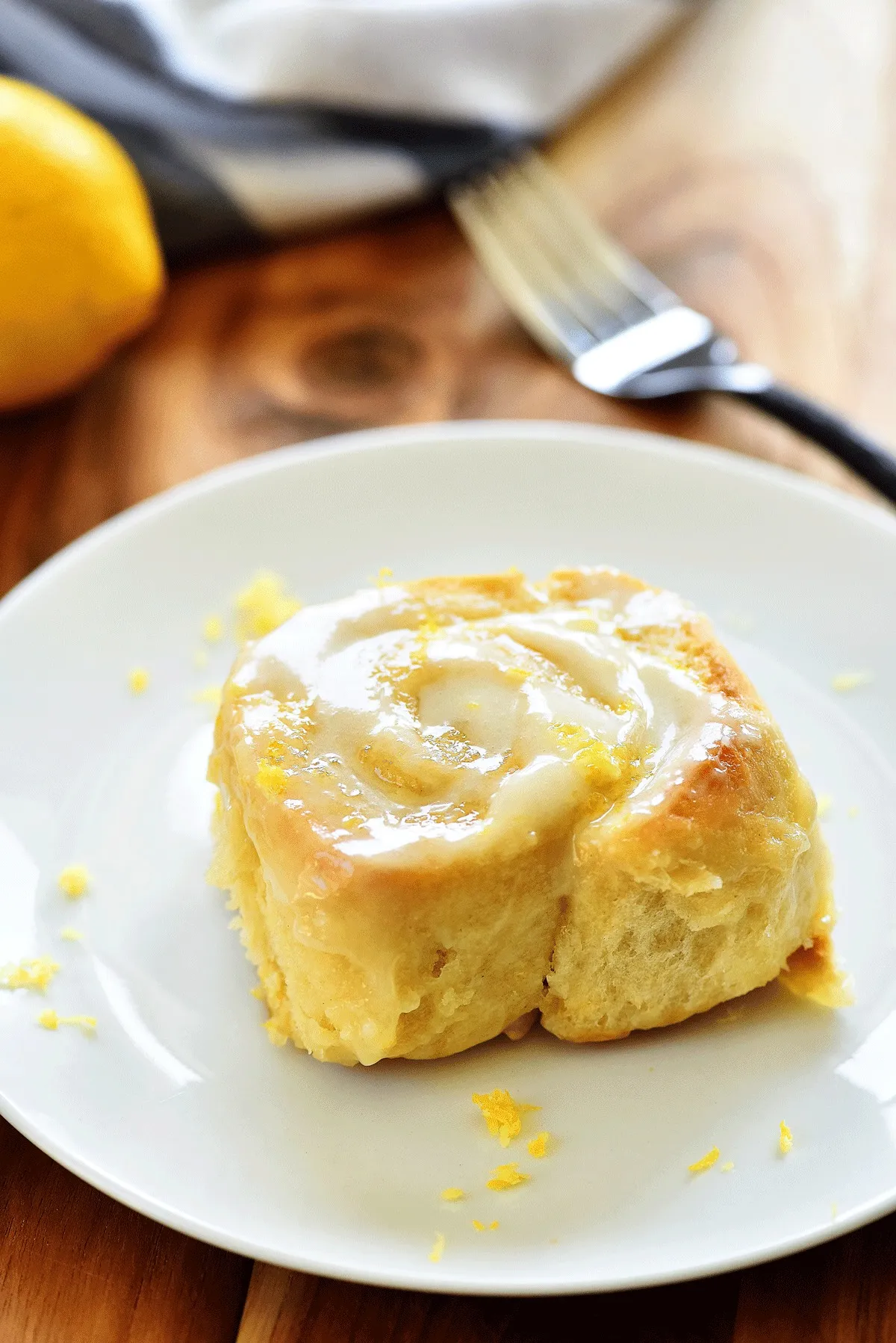 Sweet and Sticky Glazed Lemon Buns