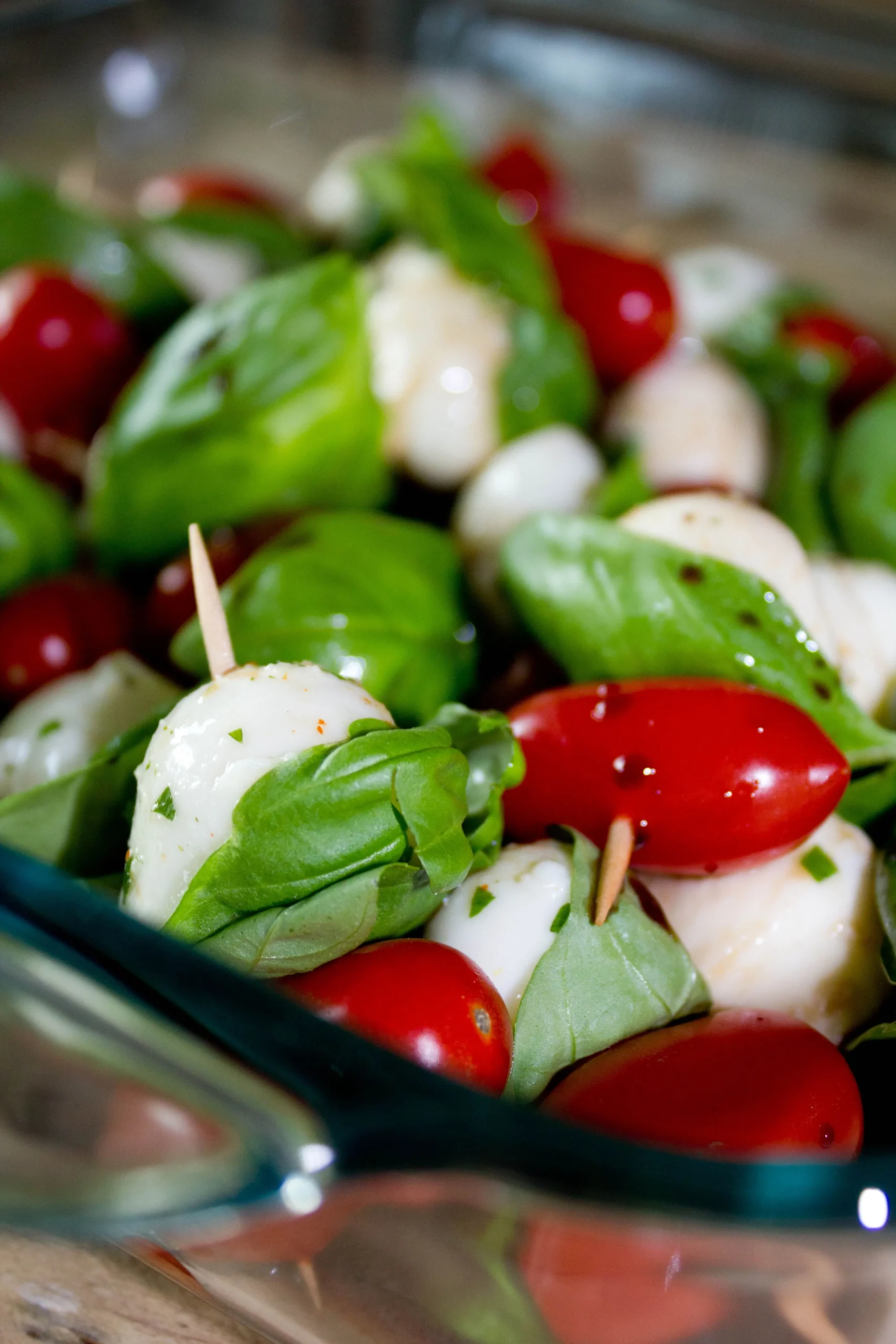 Tomato Basil Mozzarella Bites