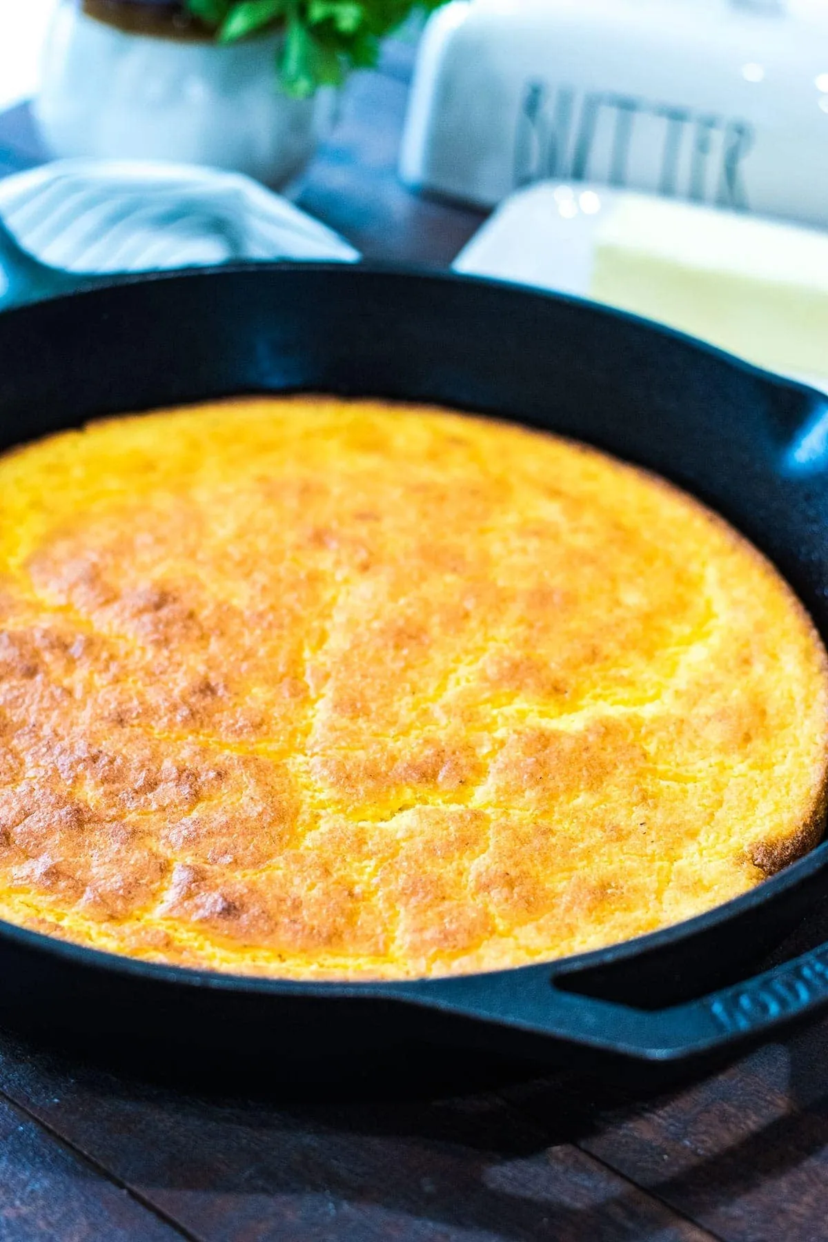 Vern's Skillet Mozzarella Cornbread