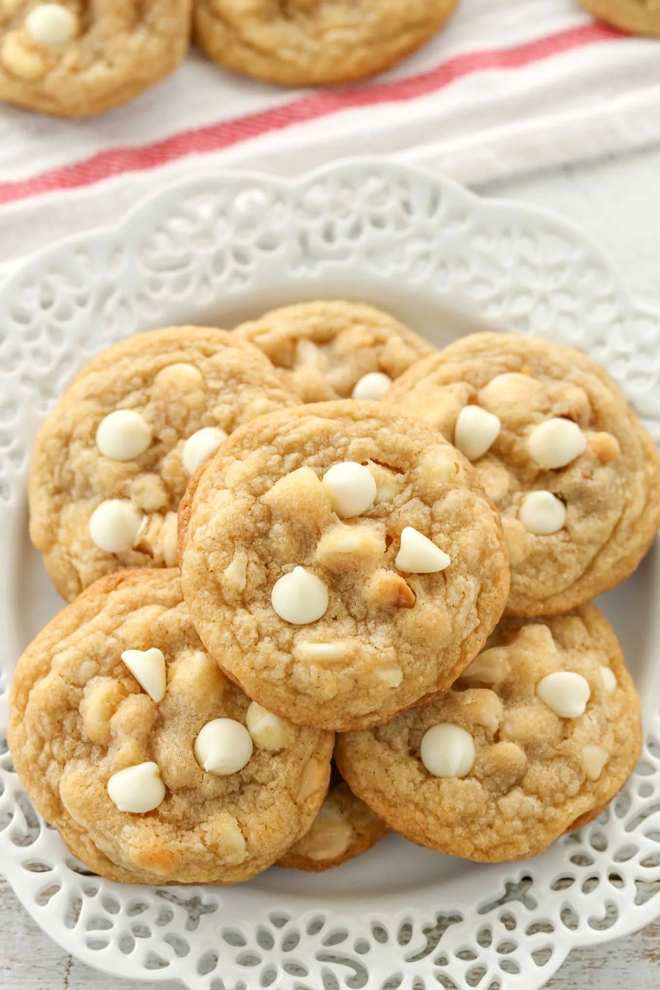 White Chocolate Macadamia Cookie