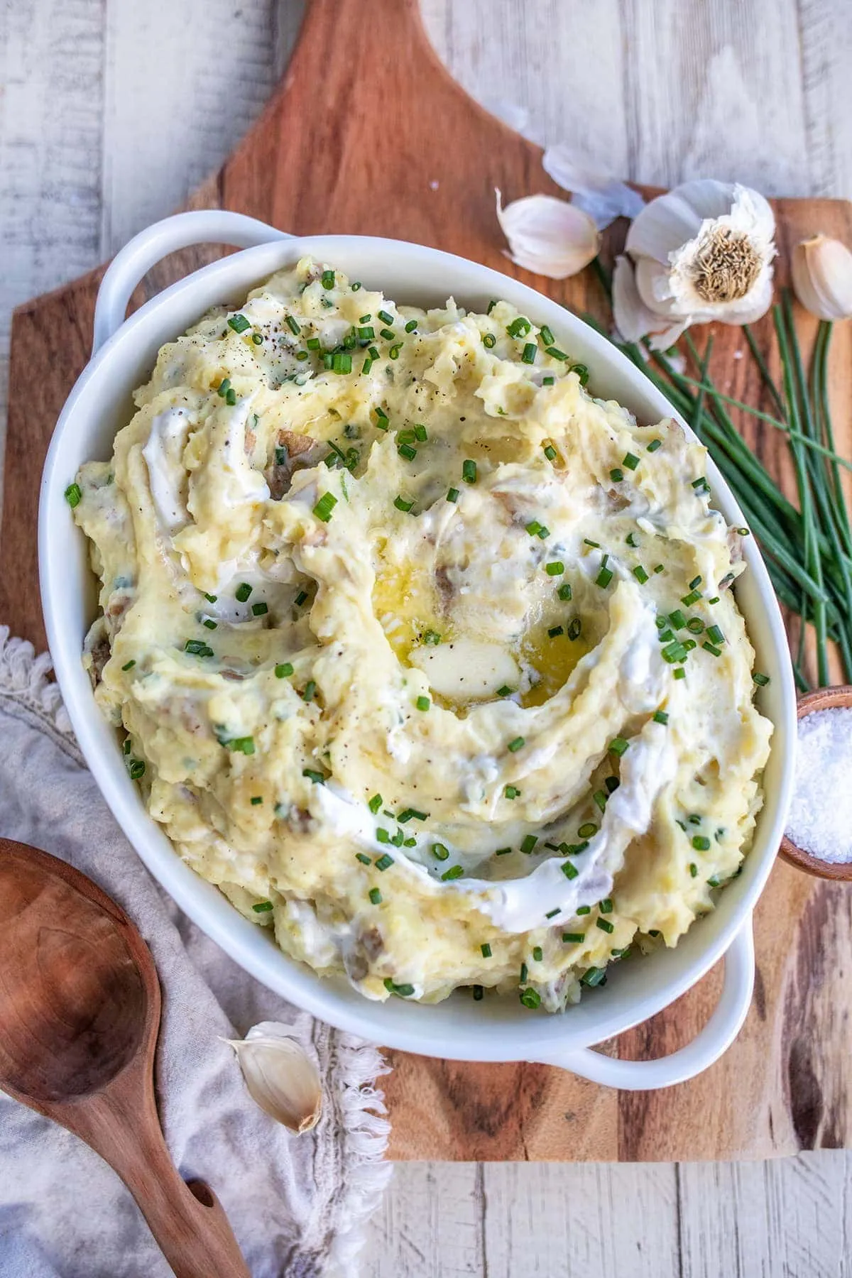 Zesty Potatoes with Sour Cream and Chives