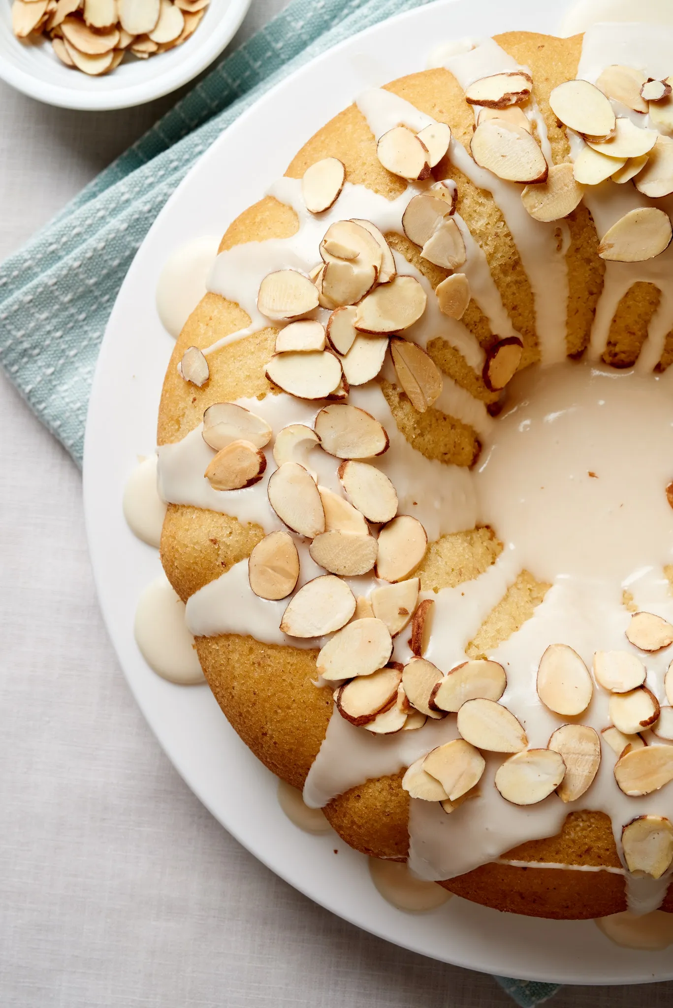 amaretto almond bundt cake