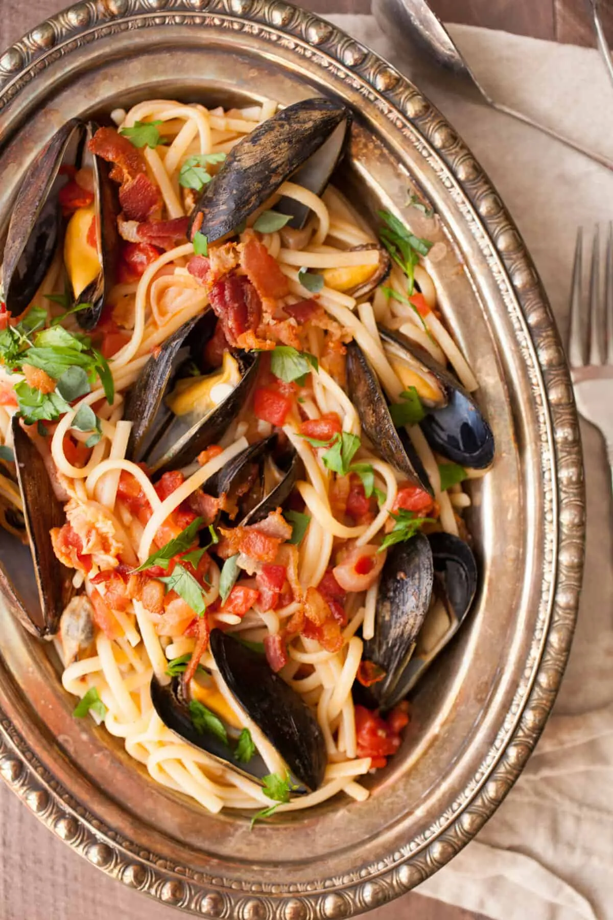 linguine with mussels and arugula cream sauce